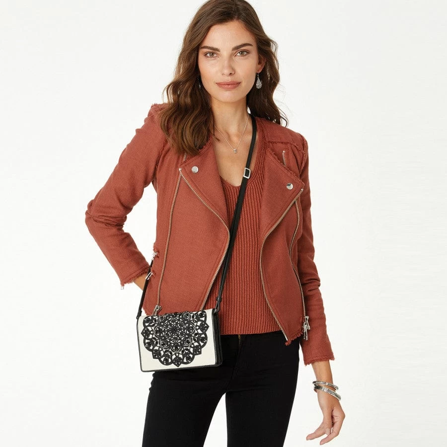 Journey To India Embroidered Organizer 6 Journey To India Embroidered Organizer - Image 4