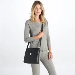 Selena Organizer -Jewelry Charm Deals Store selena organizer black 3 38aeca62 66af 4f31 a2f9 3d842fdbfbc0